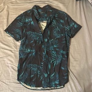 Mens M Highlander top Navy blue with teal palm leaves pattern